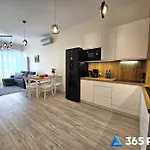 Apartment 365pam - Moon Przy Morzu - Widok Na Morze, Parking W Cenie Ustronie Morskie